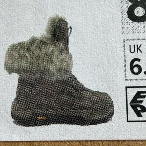 UGG Adirondack Winter Boots in Gray and Black leather